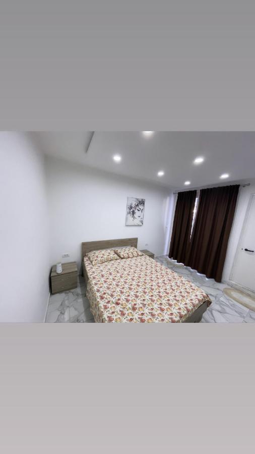 Apartments Melbourne Ulcinj Bagian luar foto