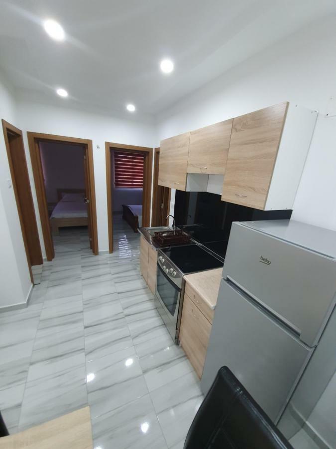 Apartments Melbourne Ulcinj Bagian luar foto